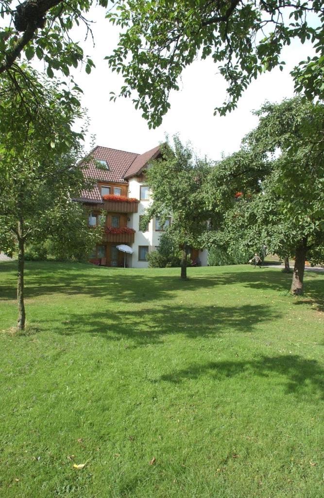 Landgasthof Loewen Neubulach Ngoại thất bức ảnh
